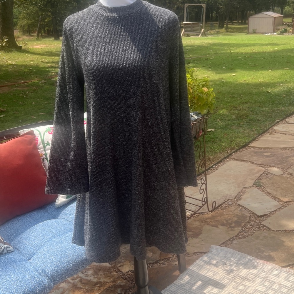 Old Navy Charcoal Long Sleeve Sweater  Dress…….383-Hanger - Picture 2 of 11